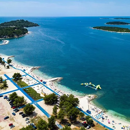 Lu, Stinjan - * Πούλα