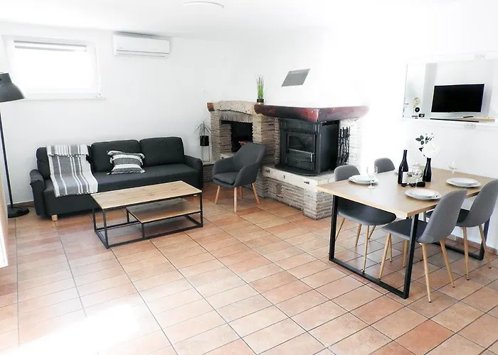 Lu, Stinjan - Apartman *